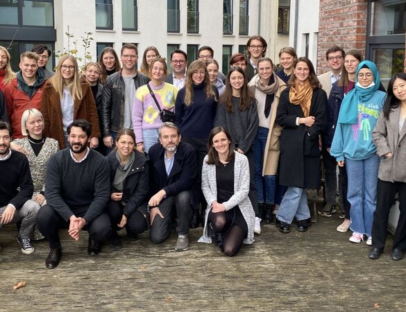 Gruppenbild der Teilnehmerinnen und Teilnehmer