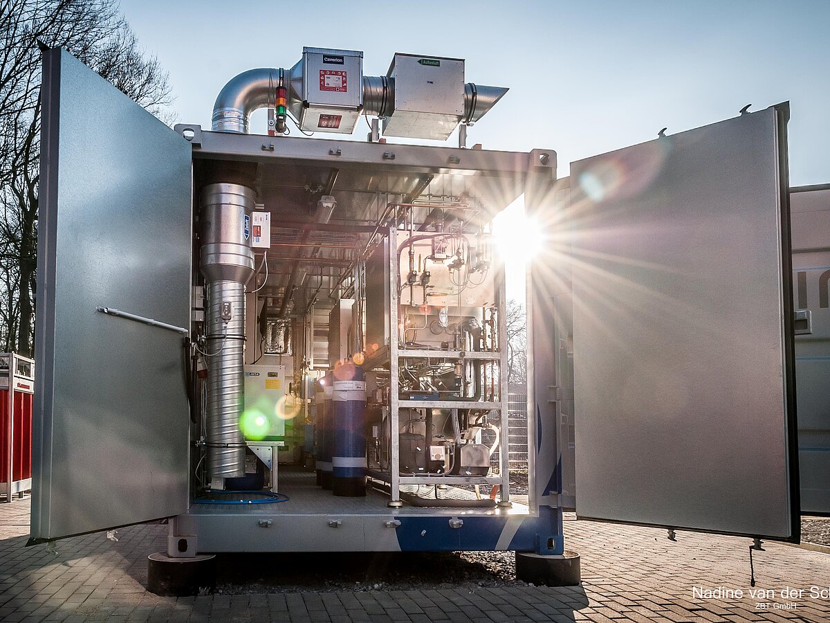 Blick in eine Elektrolyseanlage